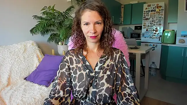 ChristinaGlory online show from October 8, 2025, 6:55 am