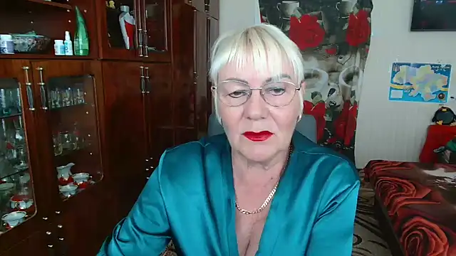 Snapshot of JenaCheim chatting on May 16, 2026, 6:43 am JenaCheim online show from May 16, 2026, 6:43 am