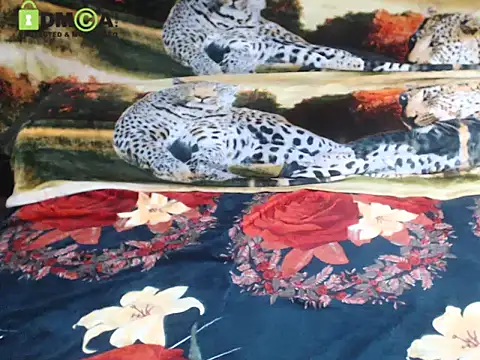 Snapshot of Queen_Sarah chatting on July 5, 2026, 9:22 pm Queen Sarah online show from July 5, 2026, 9:22 pm