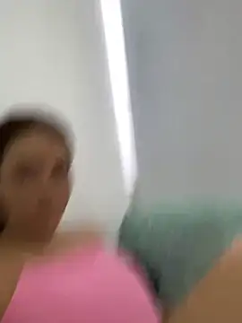 Snapshot of thered_QueenX chatting on March 14, 2025, 3:25 pm thered QueenX online show from March 14, 2025, 3:25 pm