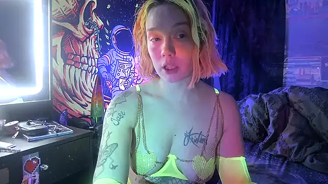 TEXASMARYYYJANE online show from October 4, 2025, 12:30 am