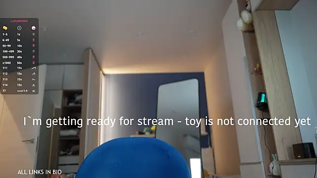 LAUREL HAZEL online show from February 15, 2025, 6:55 pm