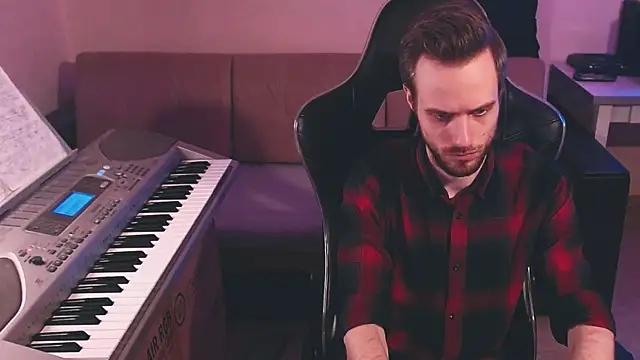 Sweetparker online show from September 28, 2025, 6:35 pm