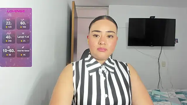 Snapshot of ReyleDoll chatting on July 15, 2026, 7:08 pm ReyleDoll online show from July 15, 2026, 7:08 pm