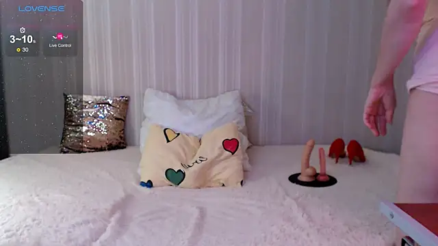 Snapshot of SylviaFoxy chatting on January 31, 2025, 8:33 pm SylviaFoxy online show from January 31, 2025, 8:33 pm