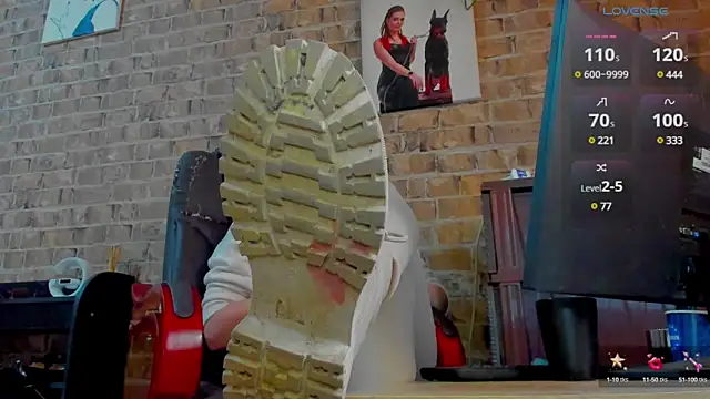 MrsVenus online show from February 10, 2025, 12:08 pm