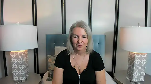 EricaTop online show from February 5, 2025, 5:42 pm