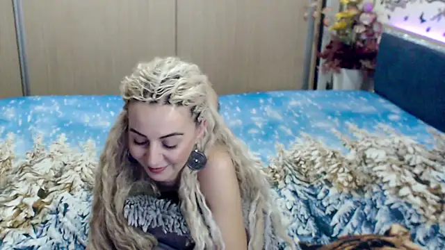 Snapshot of MirabelaSweet chatting on March 19, 2025, 9:49 am MirabelaSweet online show from March 19, 2025, 9:49 am