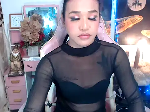 Snapshot of AsianMariaTs chatting on October 22, 2025, 2:28 pm AsianMariaTs online show from October 22, 2025, 2:28 pm