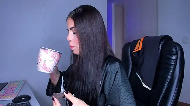 Lisegg  online show from April 16, 2026, 1:45 pm