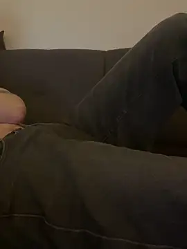 LionBoy1976 online show from January 16, 2025, 5:42 am