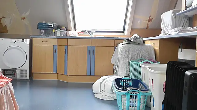 SexyAmanda32 online show from April 5, 2026, 10:23 am