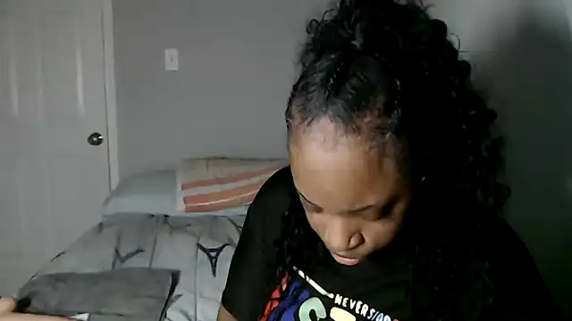 Sexymona1218 online show from October 27, 2025, 8:29 am