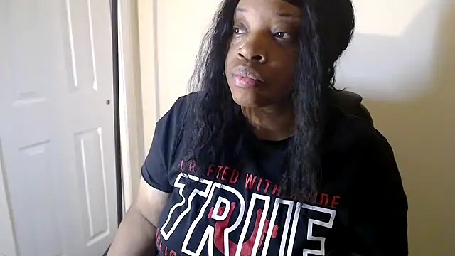 Sexymona1218 online show from February 27, 2026, 12:21 am