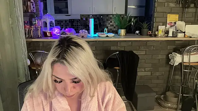 Snapshot of Monageil chatting on February 20, 2025, 4:25 pm Monageil online show from February 20, 2025, 4:25 pm