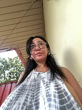 sweetieme online show from February 26, 2025, 5:09 am