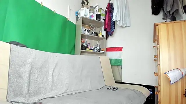 viraglaci18xh online show from November 15, 2025, 2:02 pm