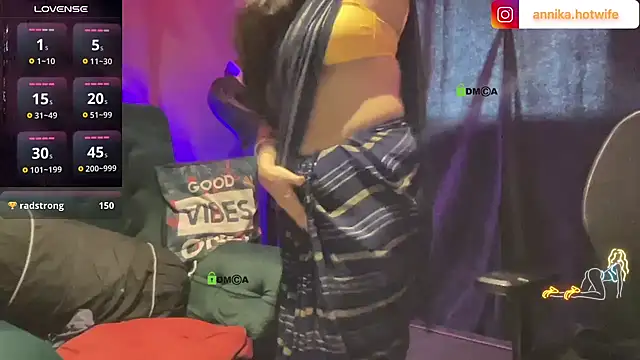 GoddessRaani online show from December 18, 2025, 5:13 am