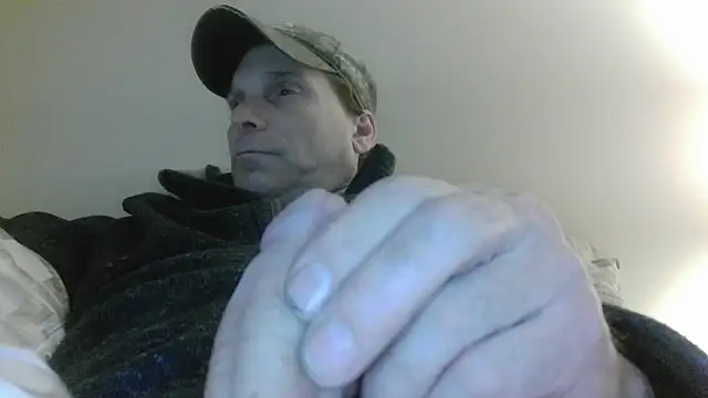 cumhere71 online show from April 10, 2026, 3:45 am