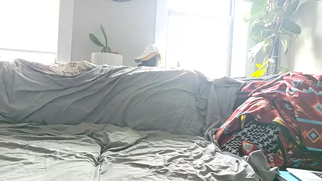 bestofdoseswirls online show from April 12, 2026, 6:46 pm