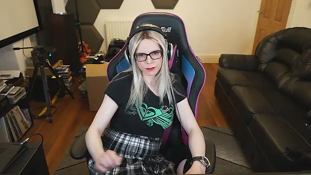 KelseyCobalt online show from February 5, 2025, 10:22 pm