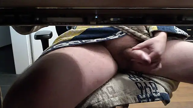 Snapshot of lover-76 chatting on February 21, 2025, 10:15 pm lover-76 online show from February 21, 2025, 10:15 pm