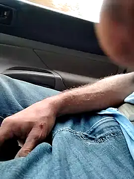 Biknight online show from November 2, 2025, 10:12 pm