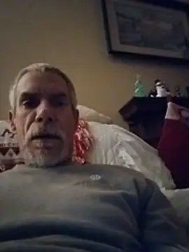 Biknight online show from December 5, 2025, 3:37 am