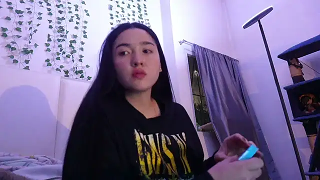 Snapshot of megaaann chatting on December 17, 2025, 6:30 am megaaann online show from December 17, 2025, 6:30 am