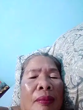 sexylizzy4u online show from February 15, 2026, 1:09 pm