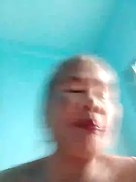 Snapshot of sexylizzy4u chatting on April 19, 2026, 6:35 am sexylizzy4u online show from April 19, 2026, 6:35 am