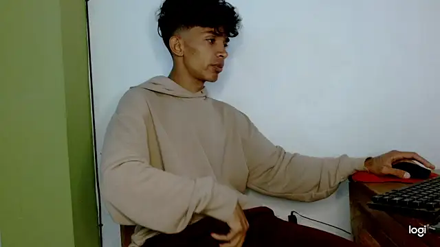 Snapshot of _dannyaldana_ chatting on November 17, 2025, 3:01 am dannyaldana online show from November 17, 2025, 3:01 am