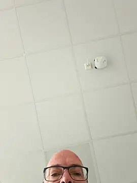 Snapshot of AnnakondaHF chatting on March 21, 2026, 2:20 pm AnnakondaHF online show from March 21, 2026, 2:20 pm