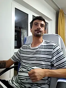 Snapshot of Cipribuddy chatting on September 21, 2025, 8:10 pm Cipribuddy online show from September 21, 2025, 8:10 pm