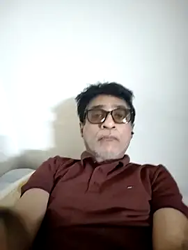 iamkahn 44 online show from February 20, 2026, 2:06 pm