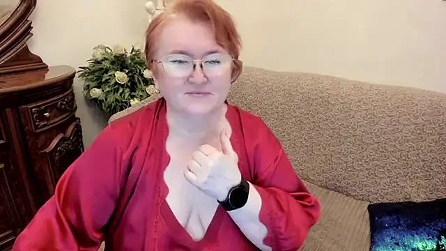 leiamillersonn online show from December 5, 2025, 6:26 pm