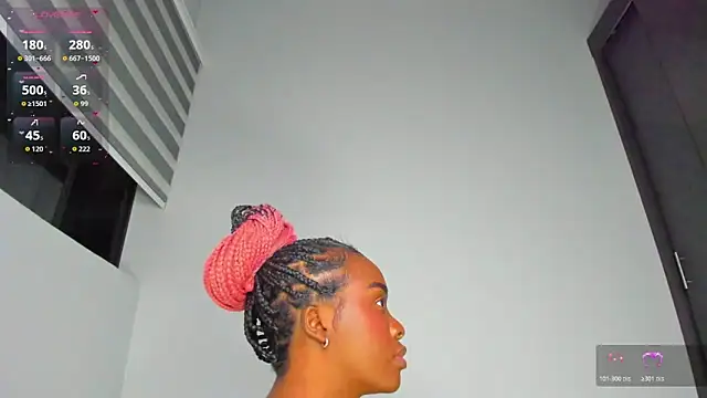 Sofi Smiley online show from April 7, 2026, 2:23 am