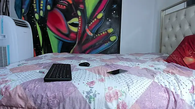 Snapshot of luna_sexxy chatting on November 27, 2025, 6:15 am luna sexxy online show from November 27, 2025, 6:15 am