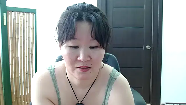 Snapshot of Akira_xx chatting on February 10, 2025, 8:42 am Akira xx online show from February 10, 2025, 8:42 am
