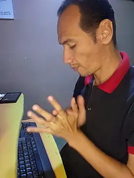 Snapshot of flaco317 chatting on September 11, 2025, 3:23 pm flaco317 online show from September 11, 2025, 3:23 pm