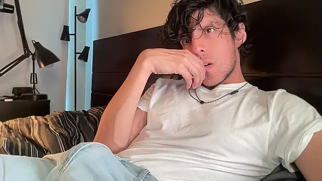 Snapshot of beranco19 chatting on February 6, 2026, 8:56 pm beranco19 online show from February 6, 2026, 8:56 pm