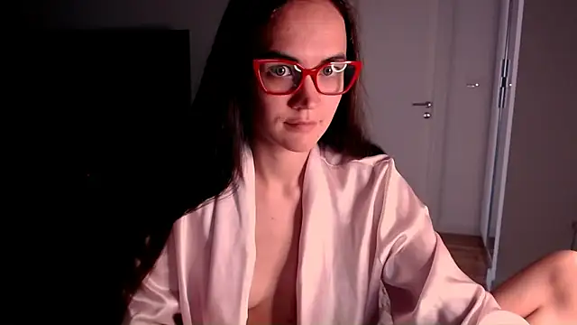 EvelynGG online show from May 29, 2026, 10:24 am
