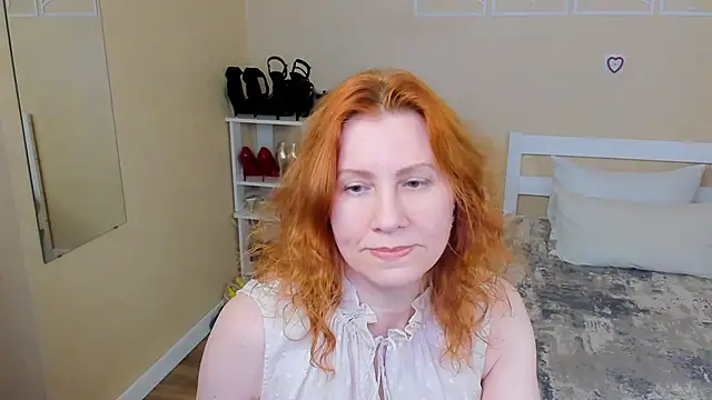 Snapshot of FoxySophia chatting on February 26, 2026, 1:48 am FoxySophia online show from February 26, 2026, 1:48 am