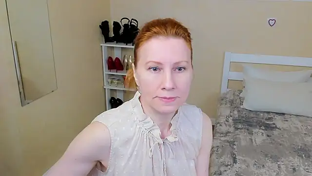 Snapshot of FoxySophia chatting on March 19, 2026, 7:01 am FoxySophia online show from March 19, 2026, 7:01 am