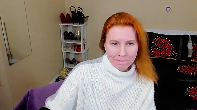 Snapshot of FoxySophia chatting on April 15, 2026, 7:58 pm FoxySophia online show from April 15, 2026, 7:58 pm