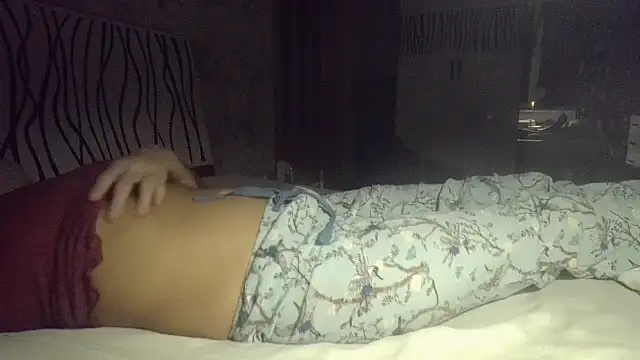 LindaStarS online show from December 18, 2025, 7:20 pm