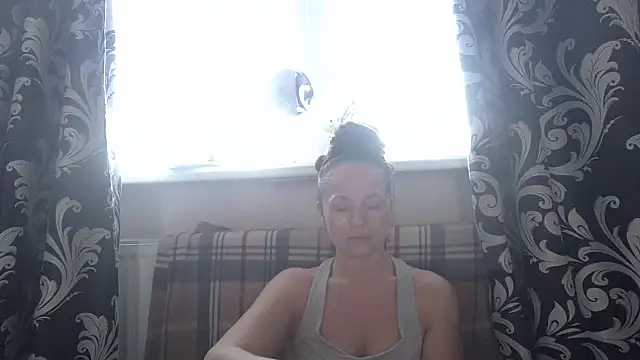 LindaStarS online show from March 14, 2026, 5:24 am