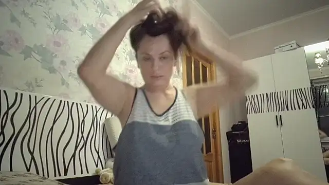 LindaStarS online show from March 28, 2026, 7:02 pm