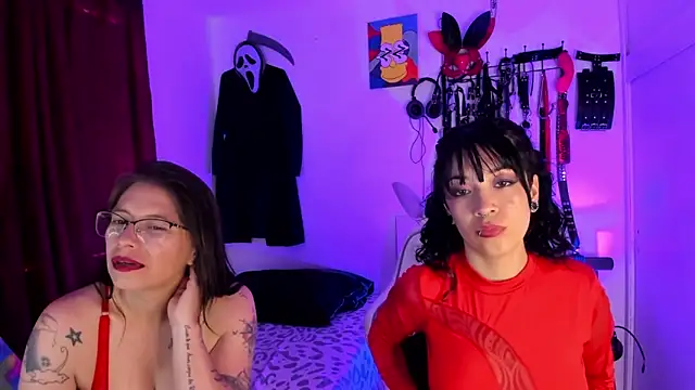 dungeongirls online show from September 26, 2025, 7:18 pm