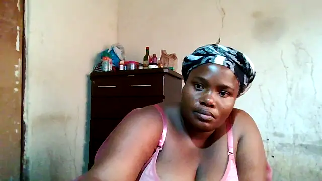 sexybigboobz online show from December 4, 2025, 9:29 am